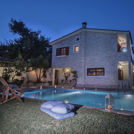 Villa Corina Near The Airport Kouvarás 外观 照片