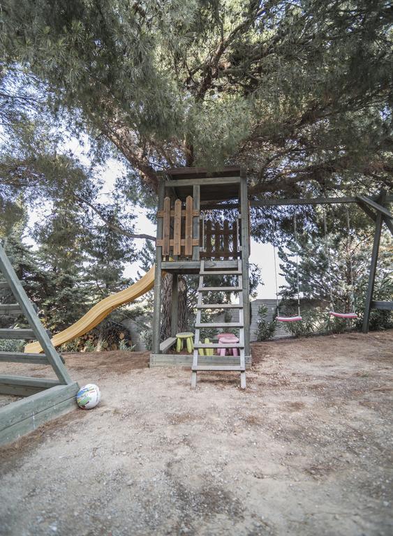 Villa Corina Near The Airport Kouvarás 外观 照片