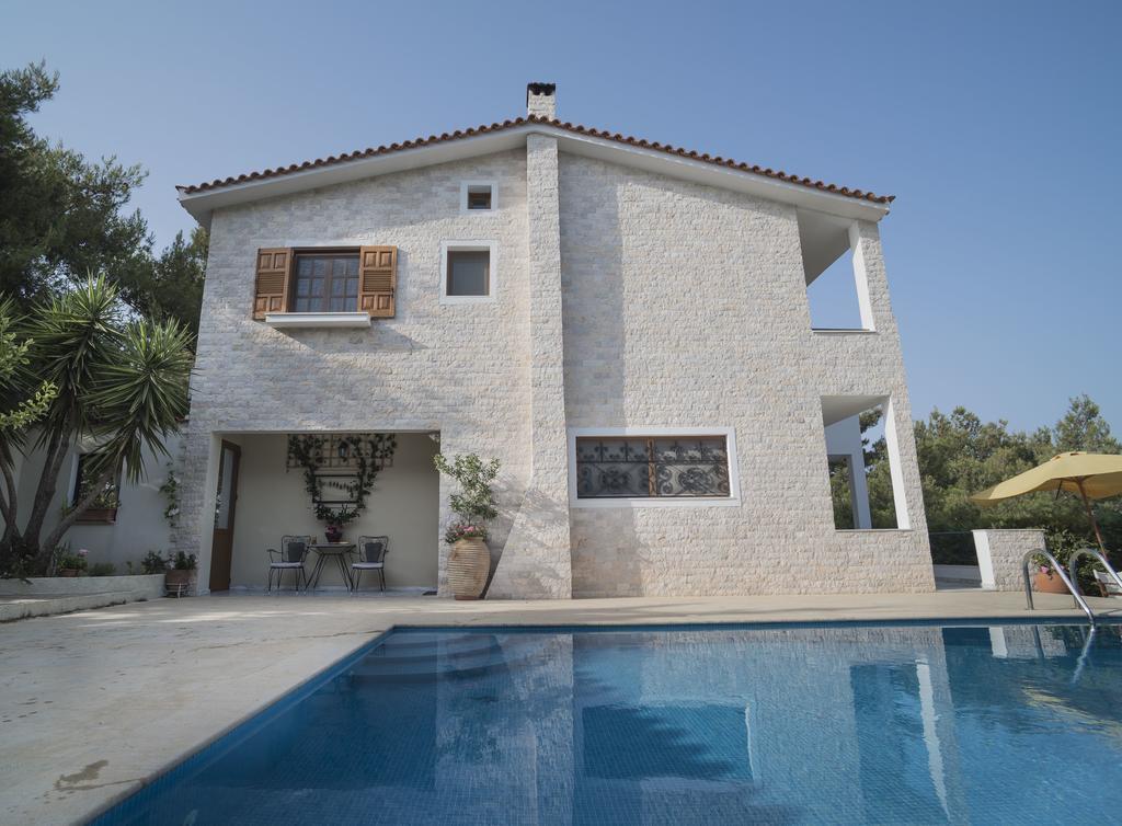 Villa Corina Near The Airport Kouvarás 外观 照片