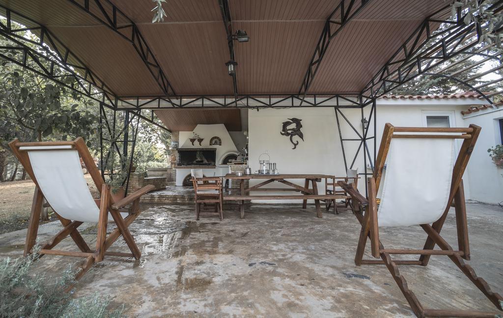 Villa Corina Near The Airport Kouvarás 外观 照片