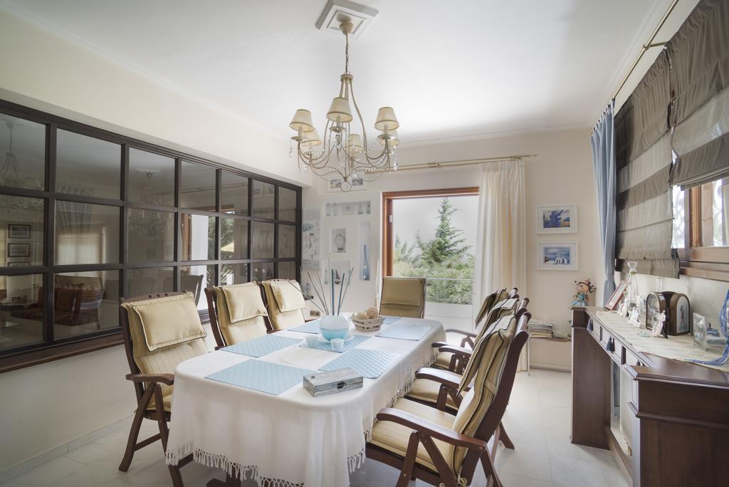 Villa Corina Near The Airport Kouvarás 外观 照片