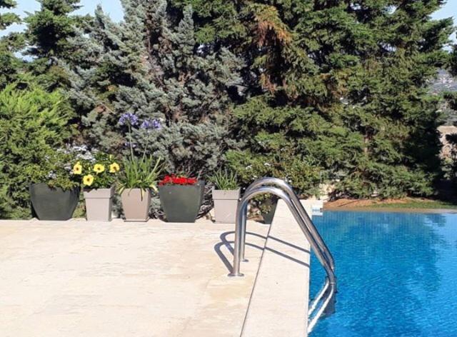Villa Corina Near The Airport Kouvarás 外观 照片